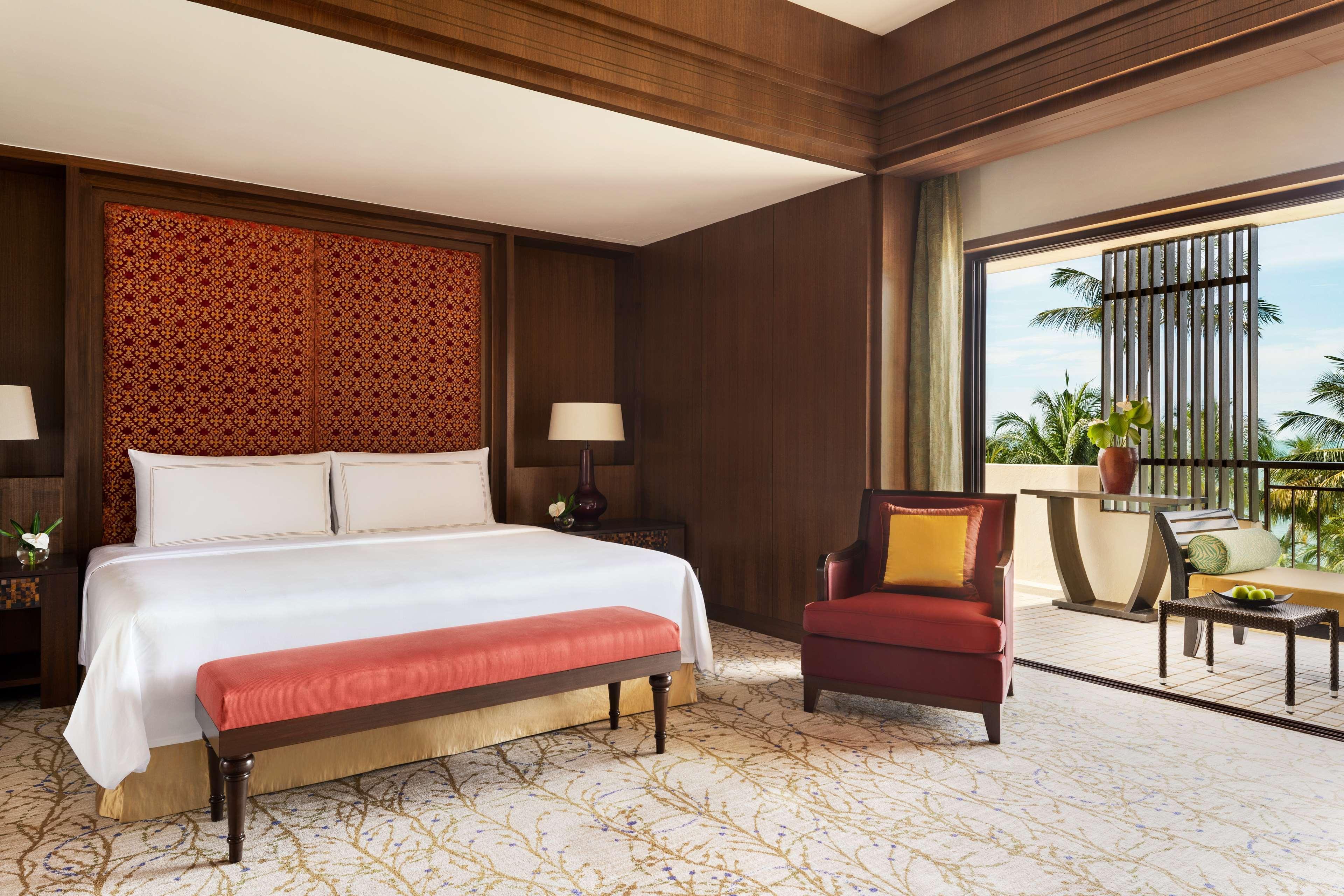 Shangri-La Rasa Sayang, Penang Бату Феринги Екстериор снимка A bedroom at the hotel